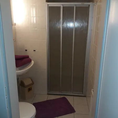 Richnow's Bett Und Bike Ehem. Landgasthof 3*