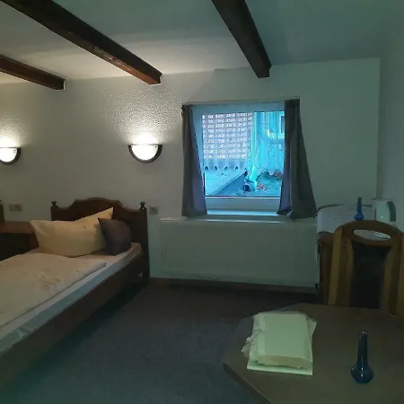 Richnow's Bett Und Bike Ehem. Landgasthof Gasthuis 3*