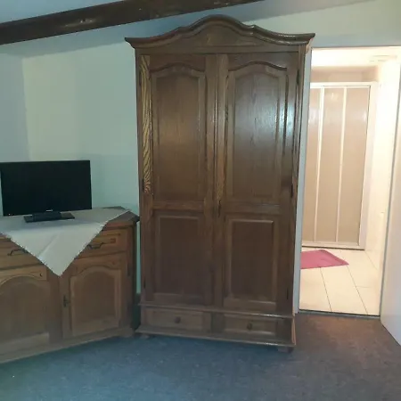 Richnow's Bett Und Bike Ehem. Landgasthof Gasthuis 3*