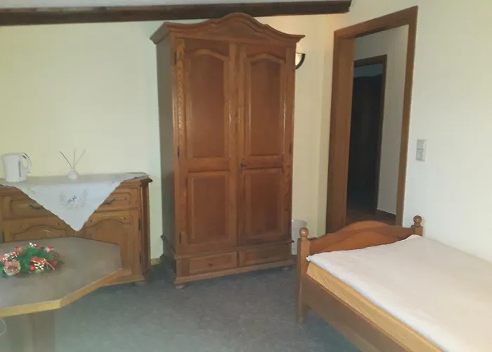 Affittacamere Richnow's Bett Und Bike Ehem. Landgasthof Zittau