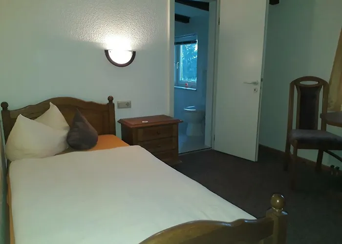 Richnow's Bett Und Bike Ehem. Landgasthof بيت ضيافة تسيتاو