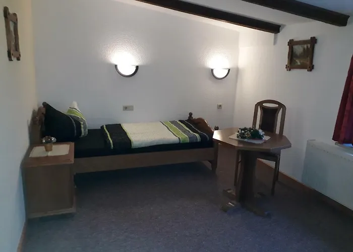 بيت ضيافة Richnow's Bett Und Bike Ehem. Landgasthof